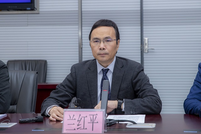 嘉宾：深圳市气象局副局长兰红平.jpg